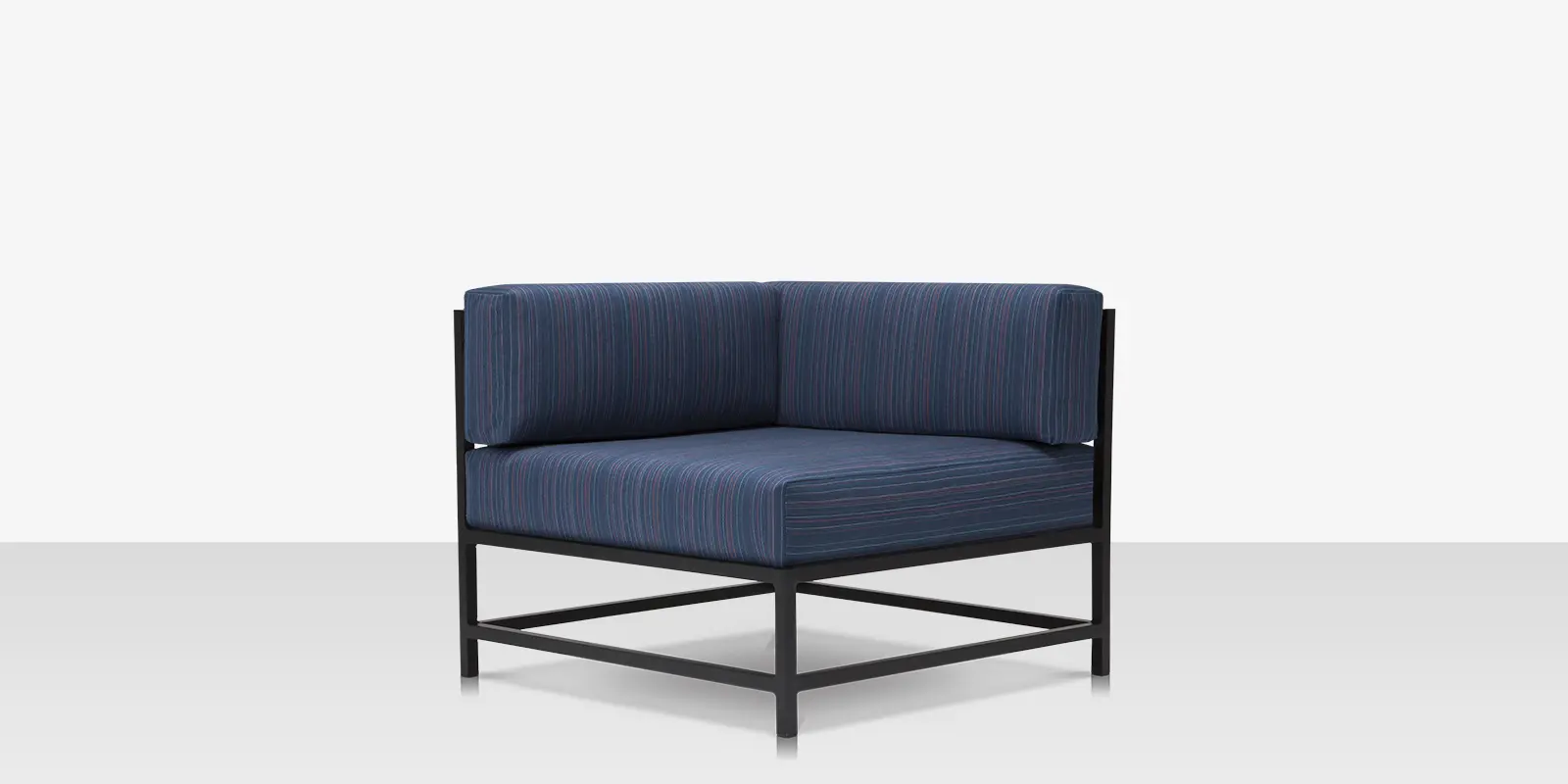 delano-corner-front.webp