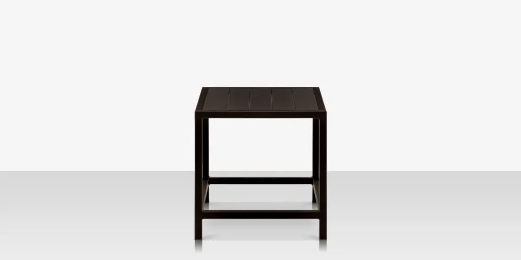 01_delano_side_table_sq_plain_black_front.webp
