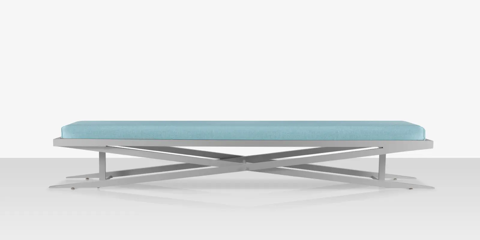 01_dynasty_lightblue_bench_front.webp