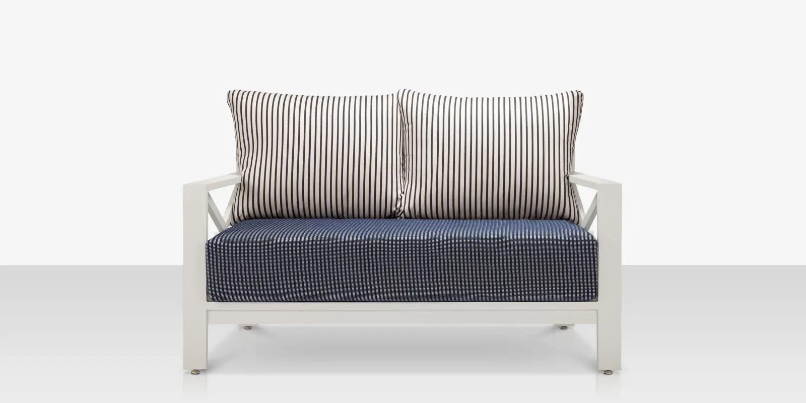 dynasty_loveseat_front_white.webp
