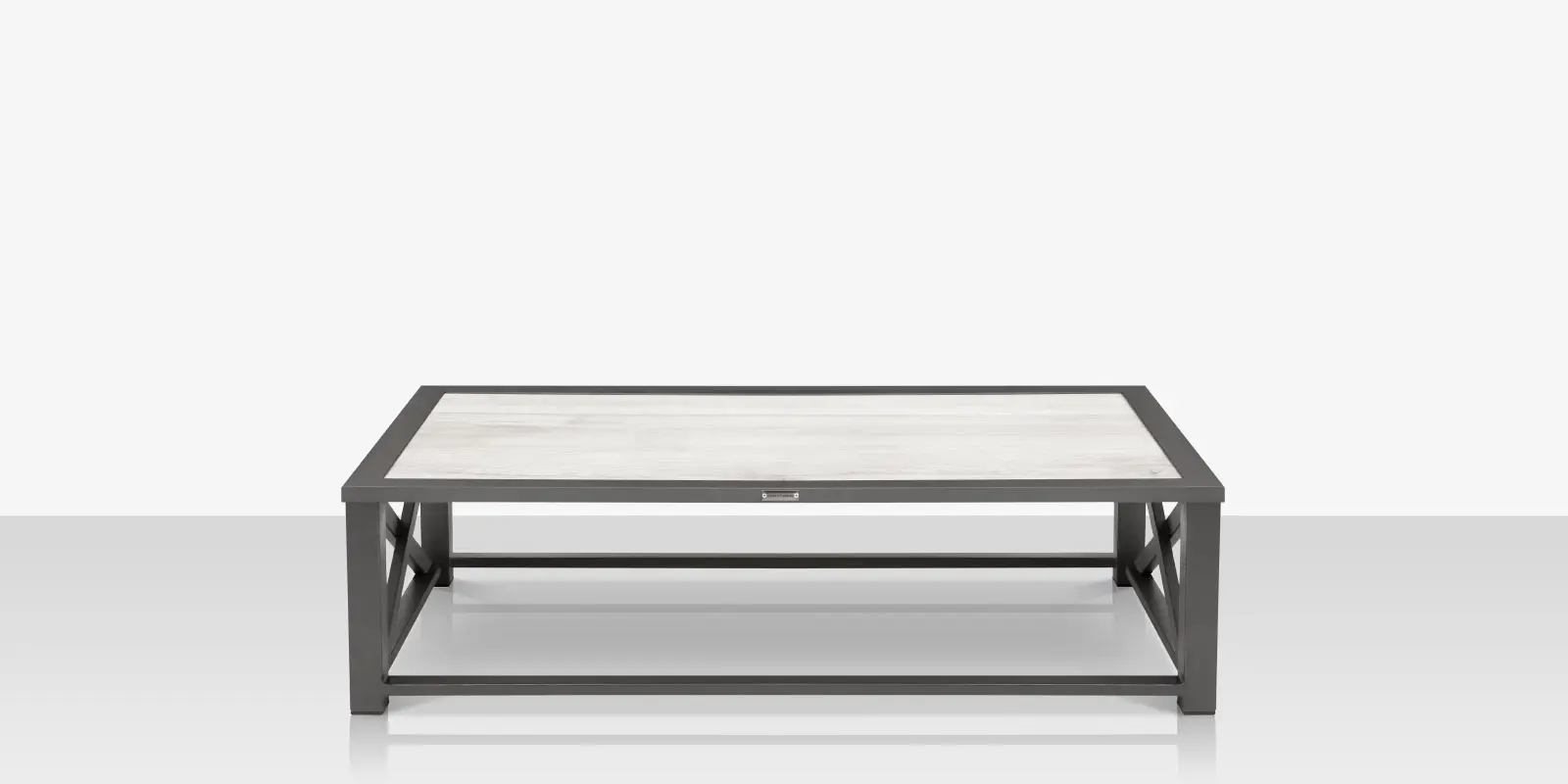 01_dynasty_small_coffee_table_silver_front.webp