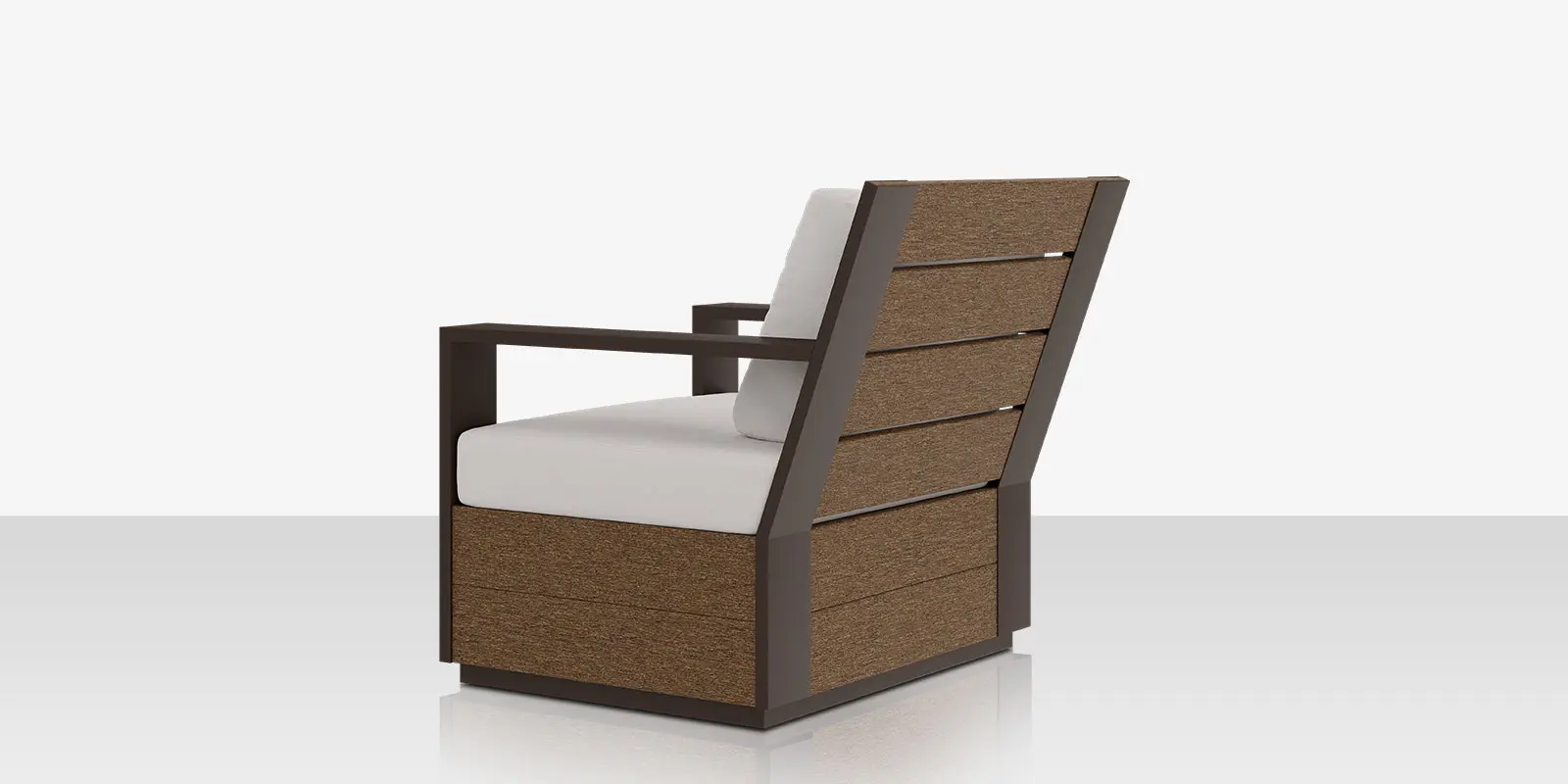 eclipse_clubchair_highback_back_angle.webp