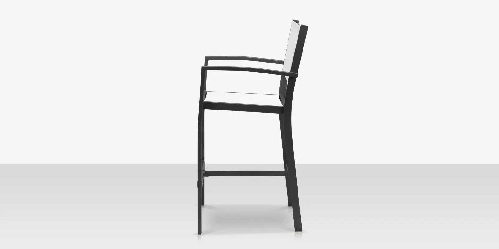 03_fusion_black_bar_armchair_side.webp