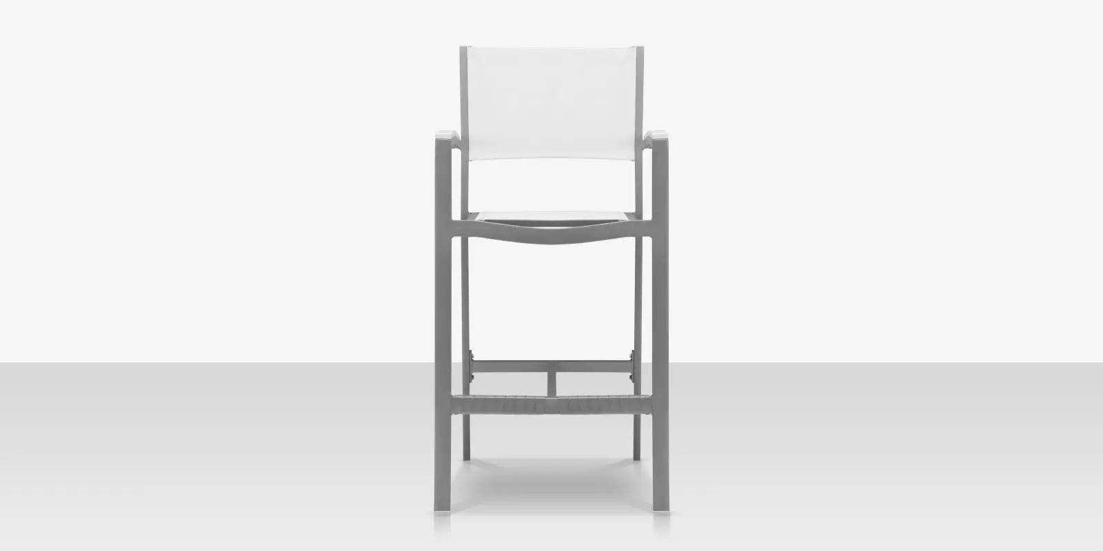 07_fusion_bar_armchair_ipe_front.webp