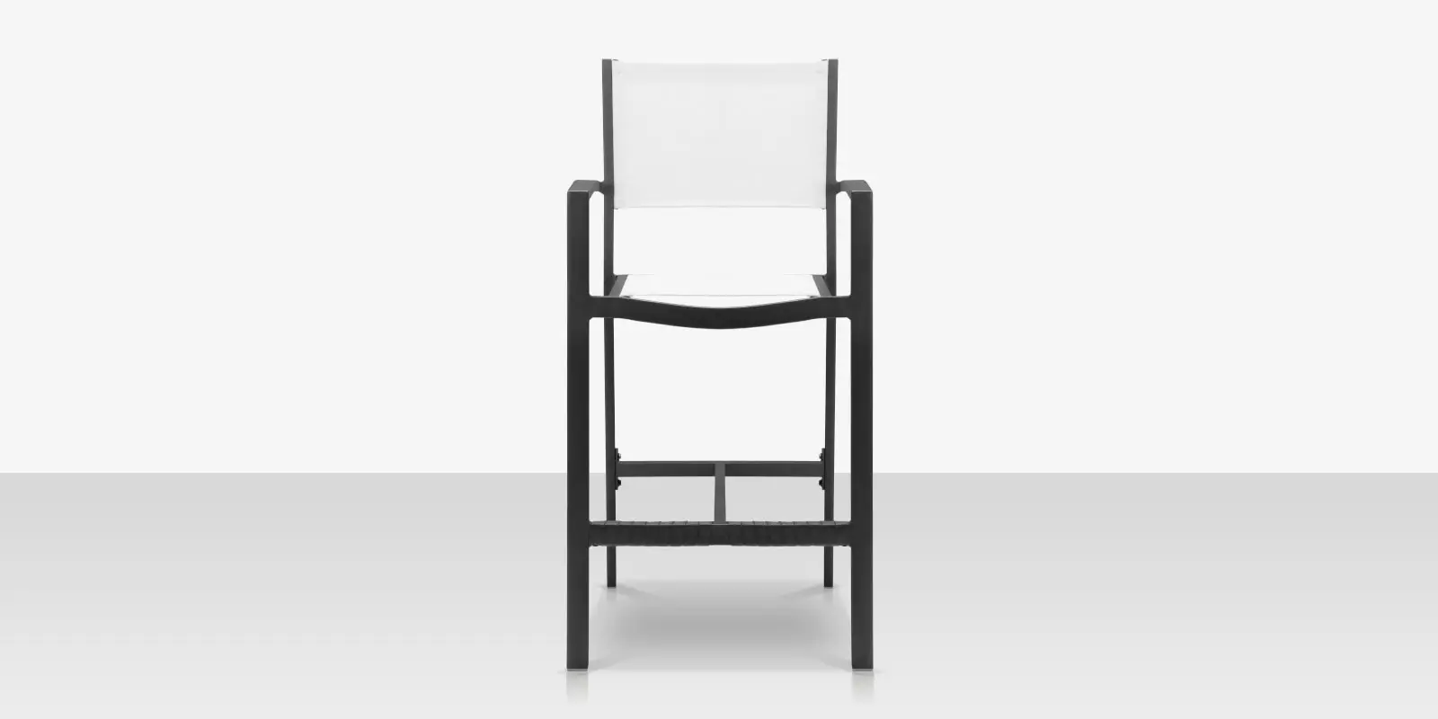 01_fusion_black_bar_armchair_front.webp