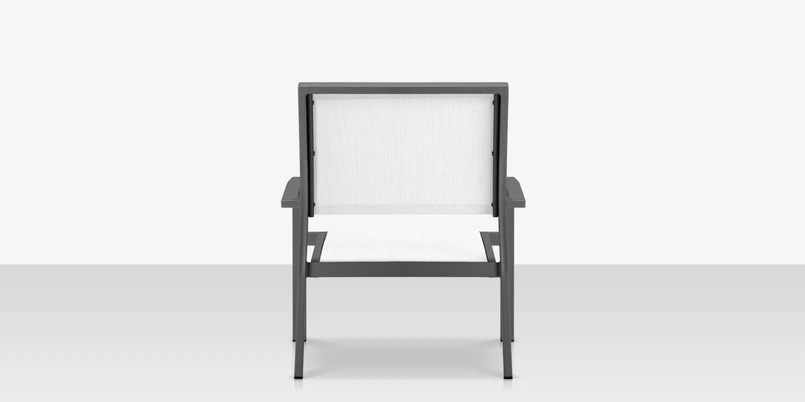 05_fusion_black_clubchair_back.webp