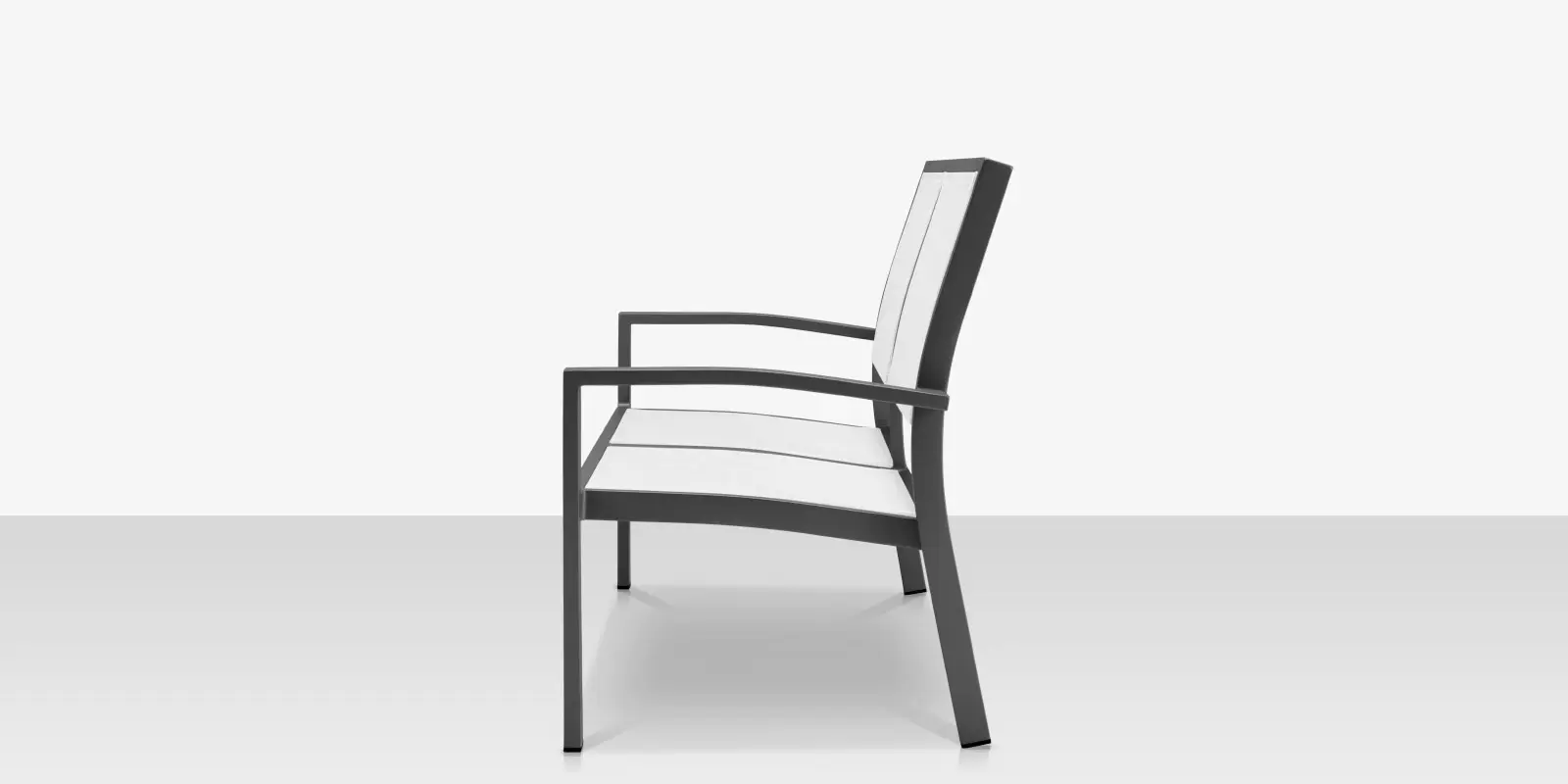 03_fusion_black_loveseat_side.webp
