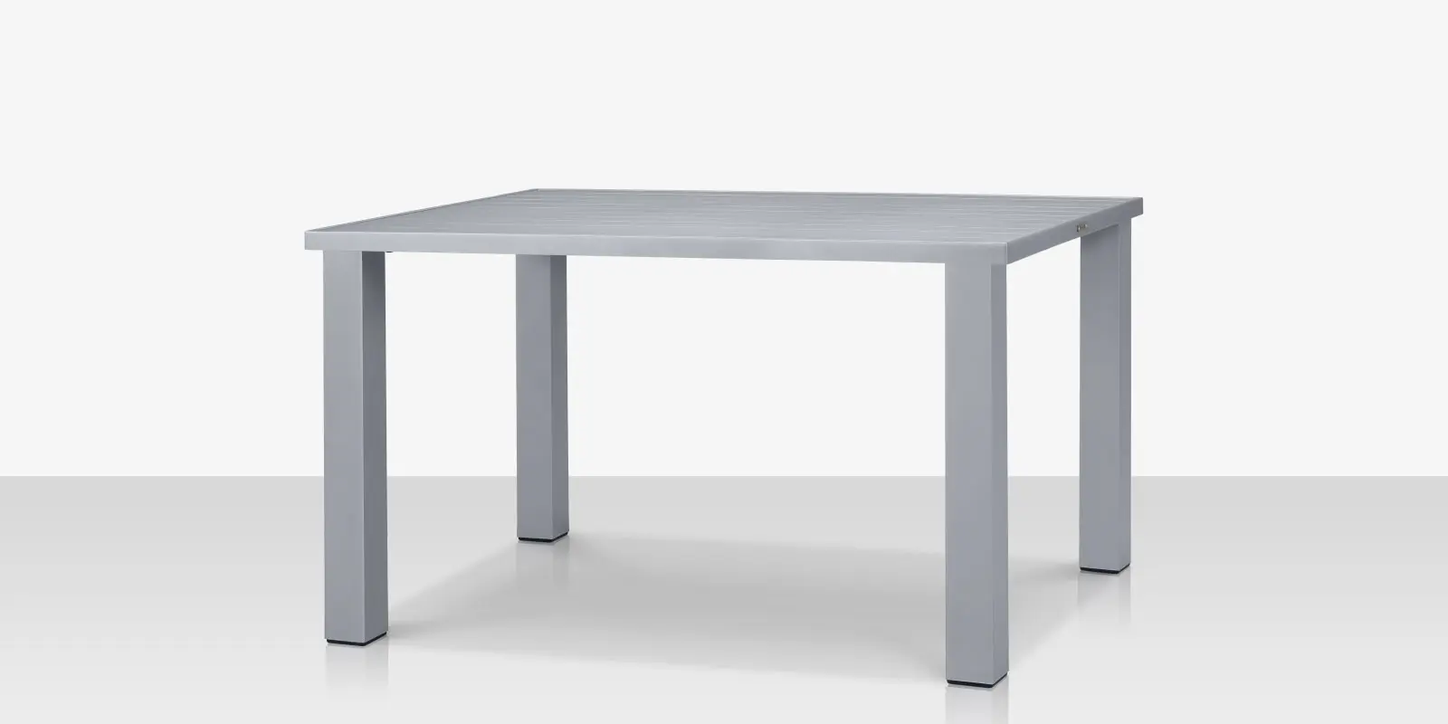 04_fusion_dining_table_rct_angle.webp