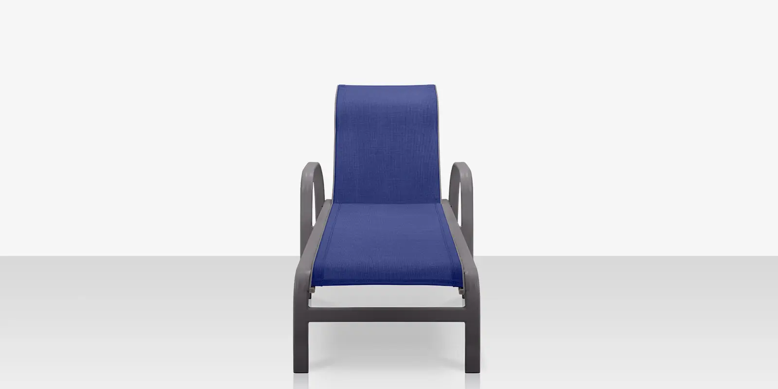 01_atlantic_chaise_with_arms_style_02_front.webp