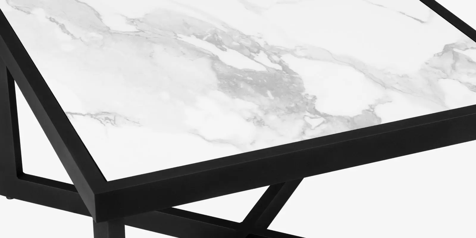 06_iconic_coffee_table_square_32_closeup.webp