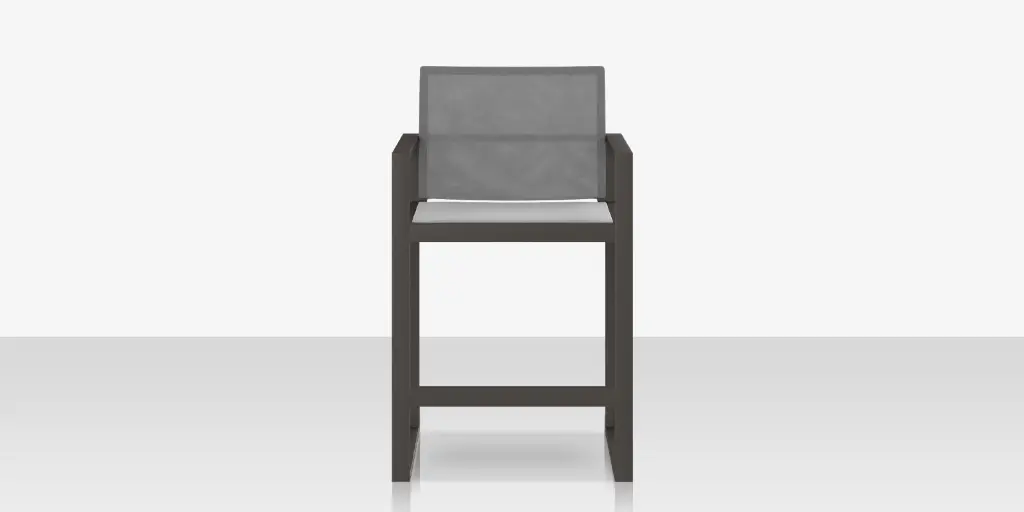 01_iconic_bar_chair_xl_front.webp