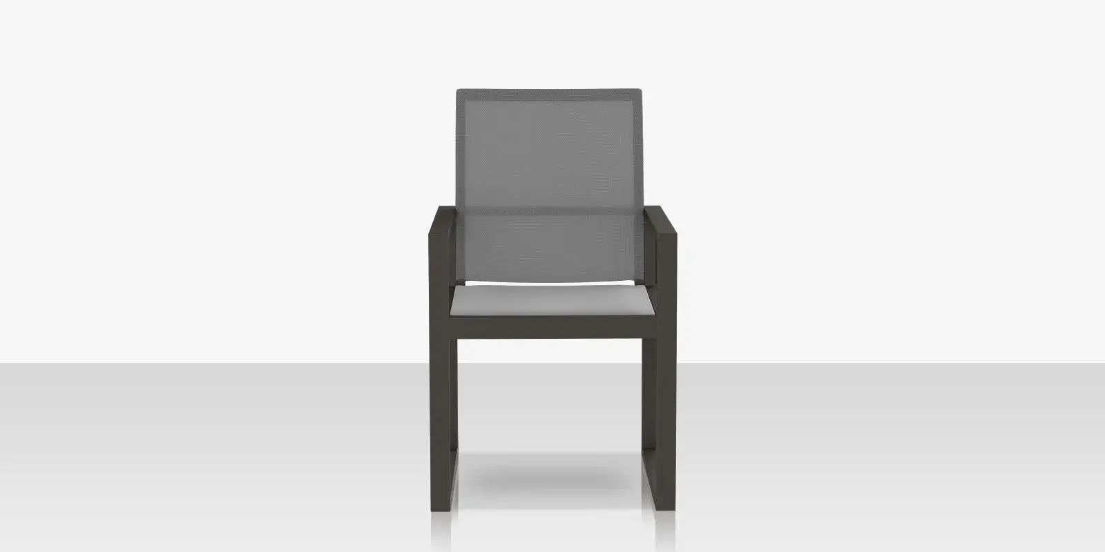 01_iconic_dining_armchair_highback_front.webp