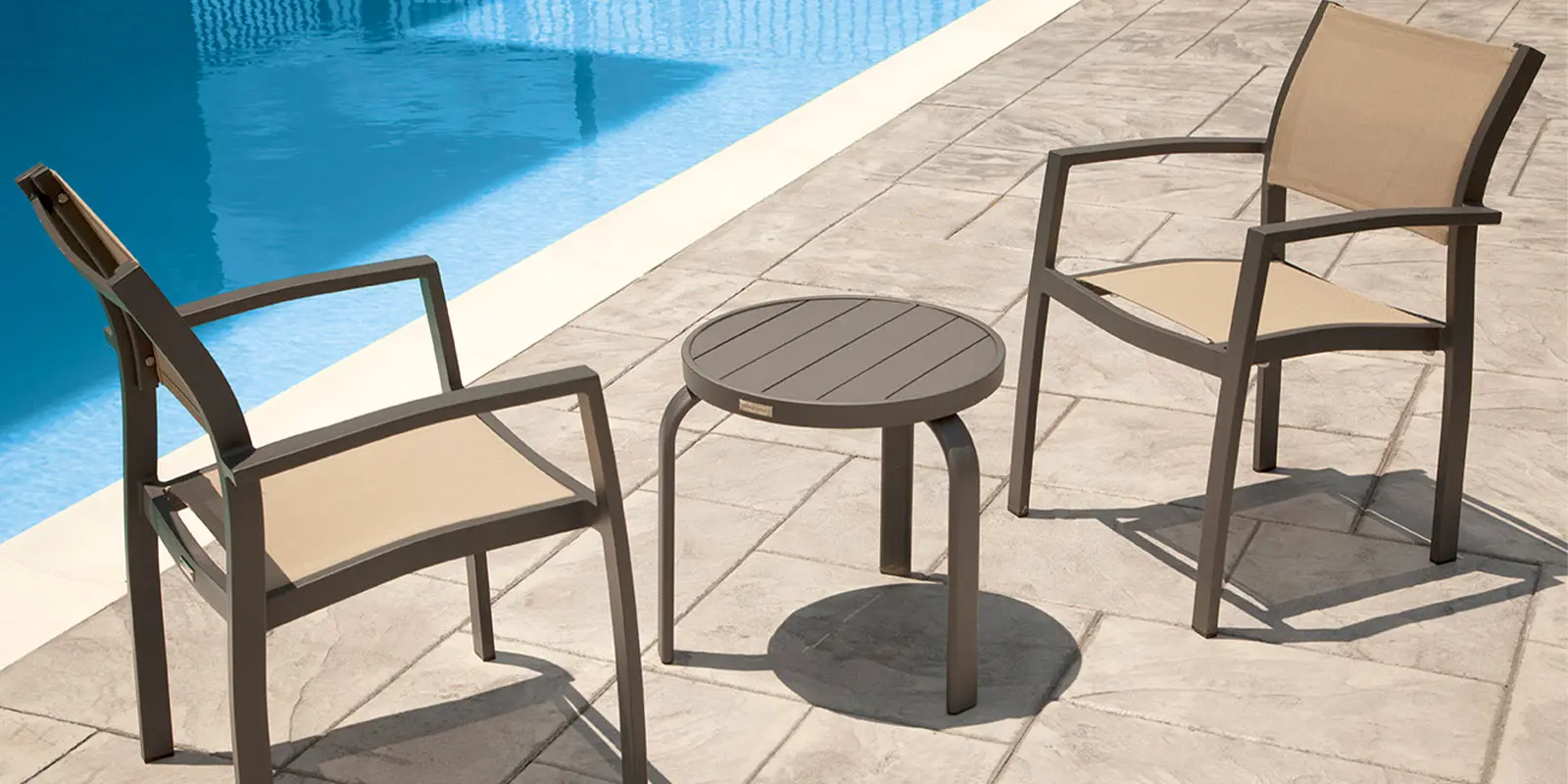 gallery02_atlantic_side_table.webp