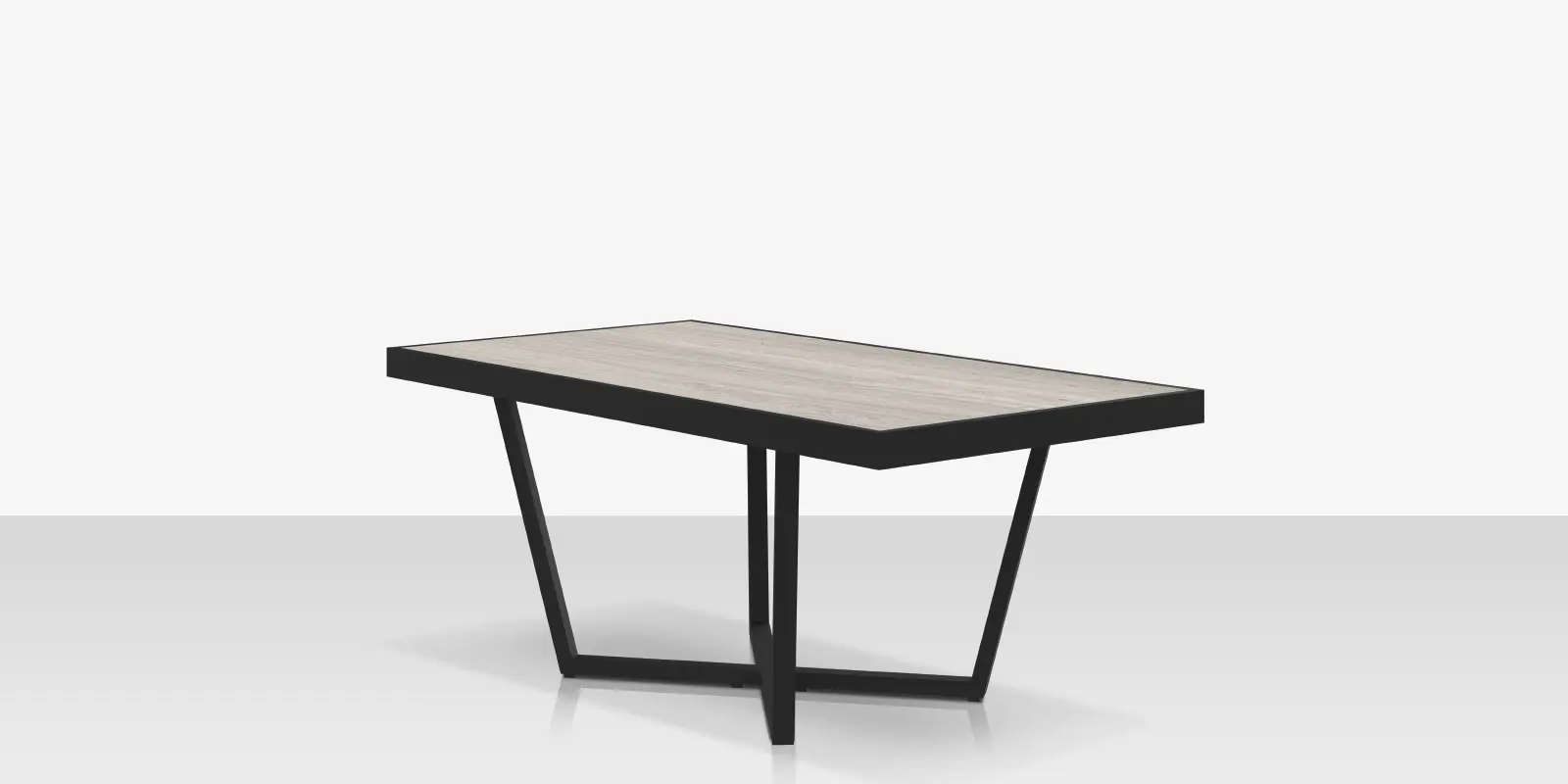 03_iconic_dining_table_75_angle_2.webp
