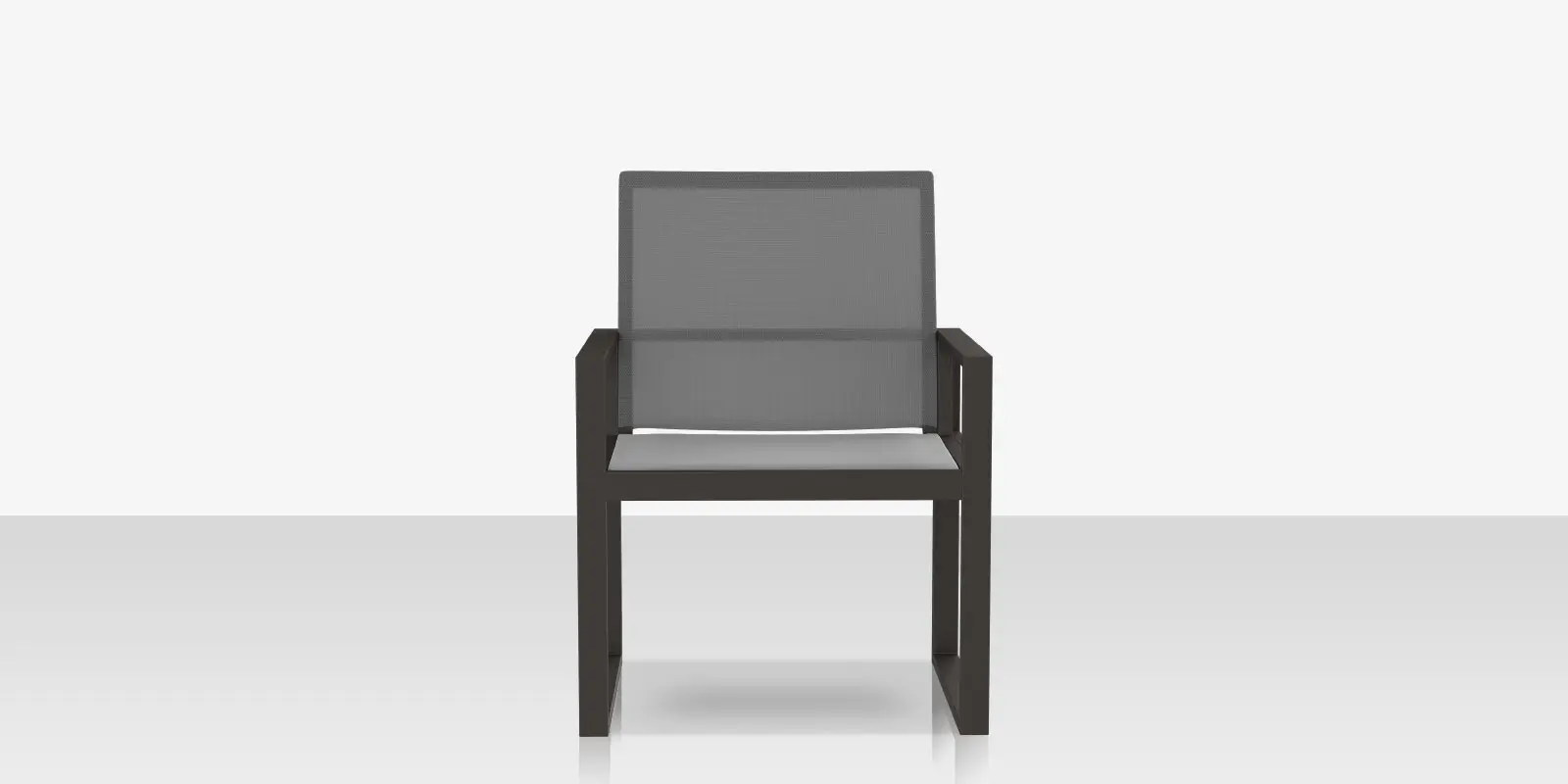 01_iconic_dining_armchair_highback_xl_front.webp