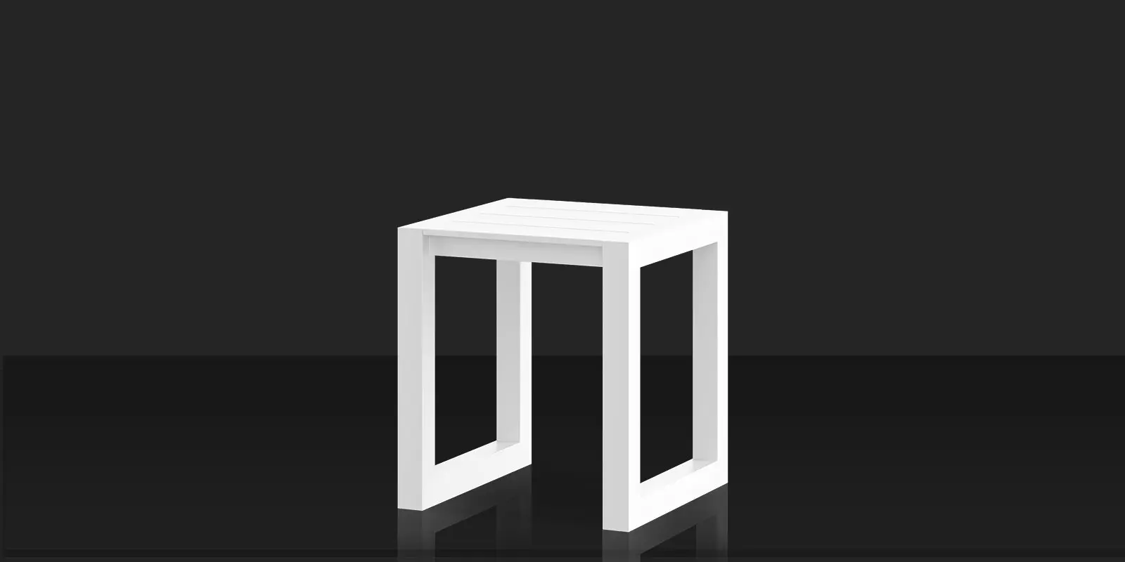 02_iconic_side_table_small_white_angle.webp