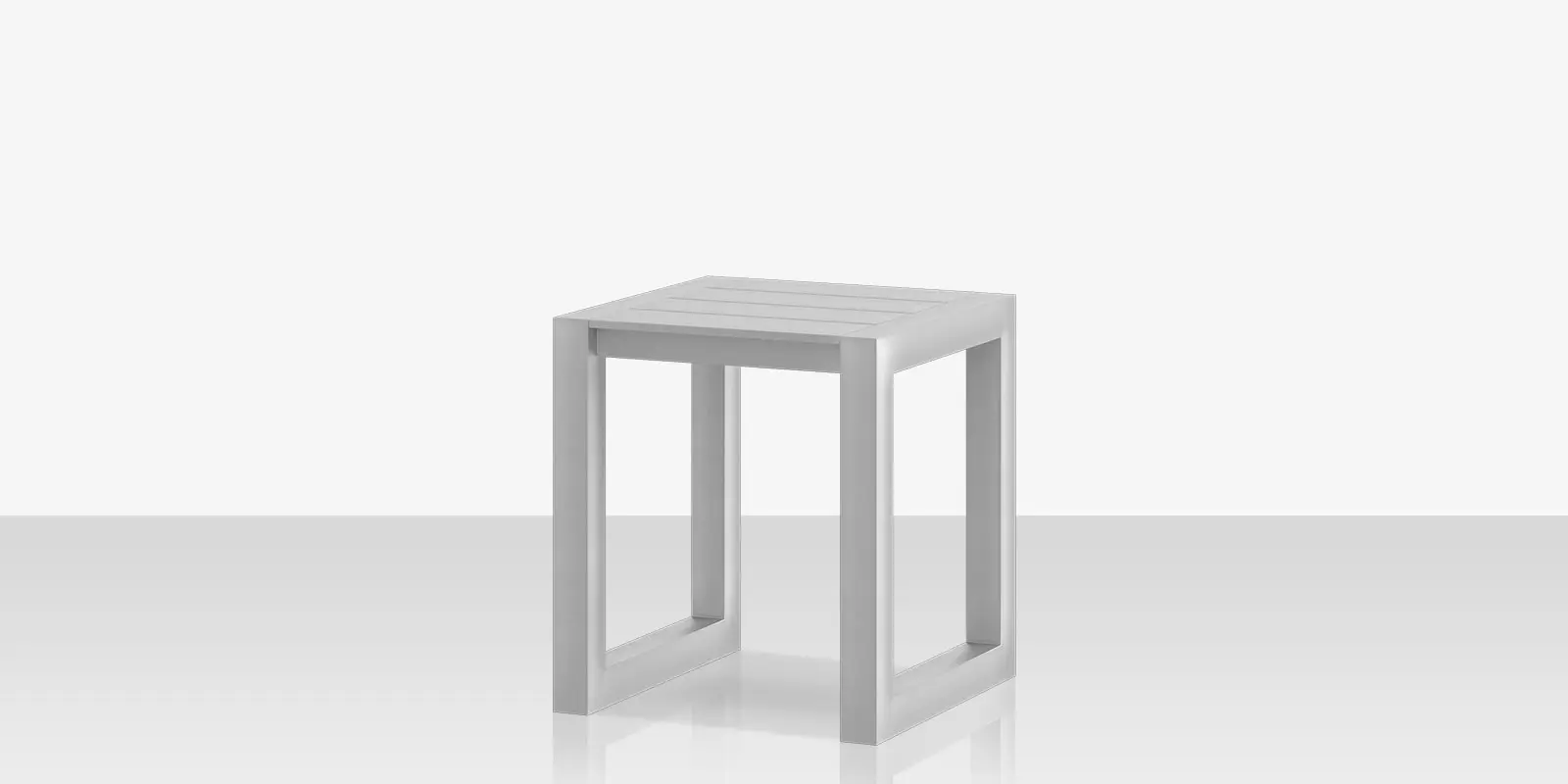 07_iconic_side_table_small_silver_angle.webp