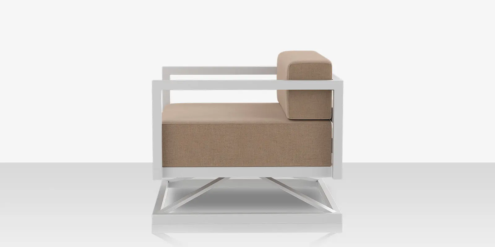 04_iconic_swivel_chair_side.webp