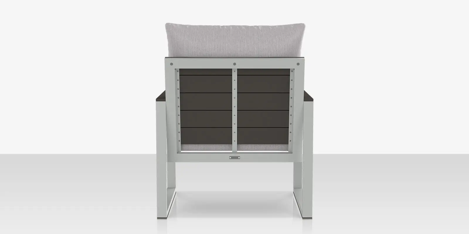 06_modera_new_club_chair_back.webp