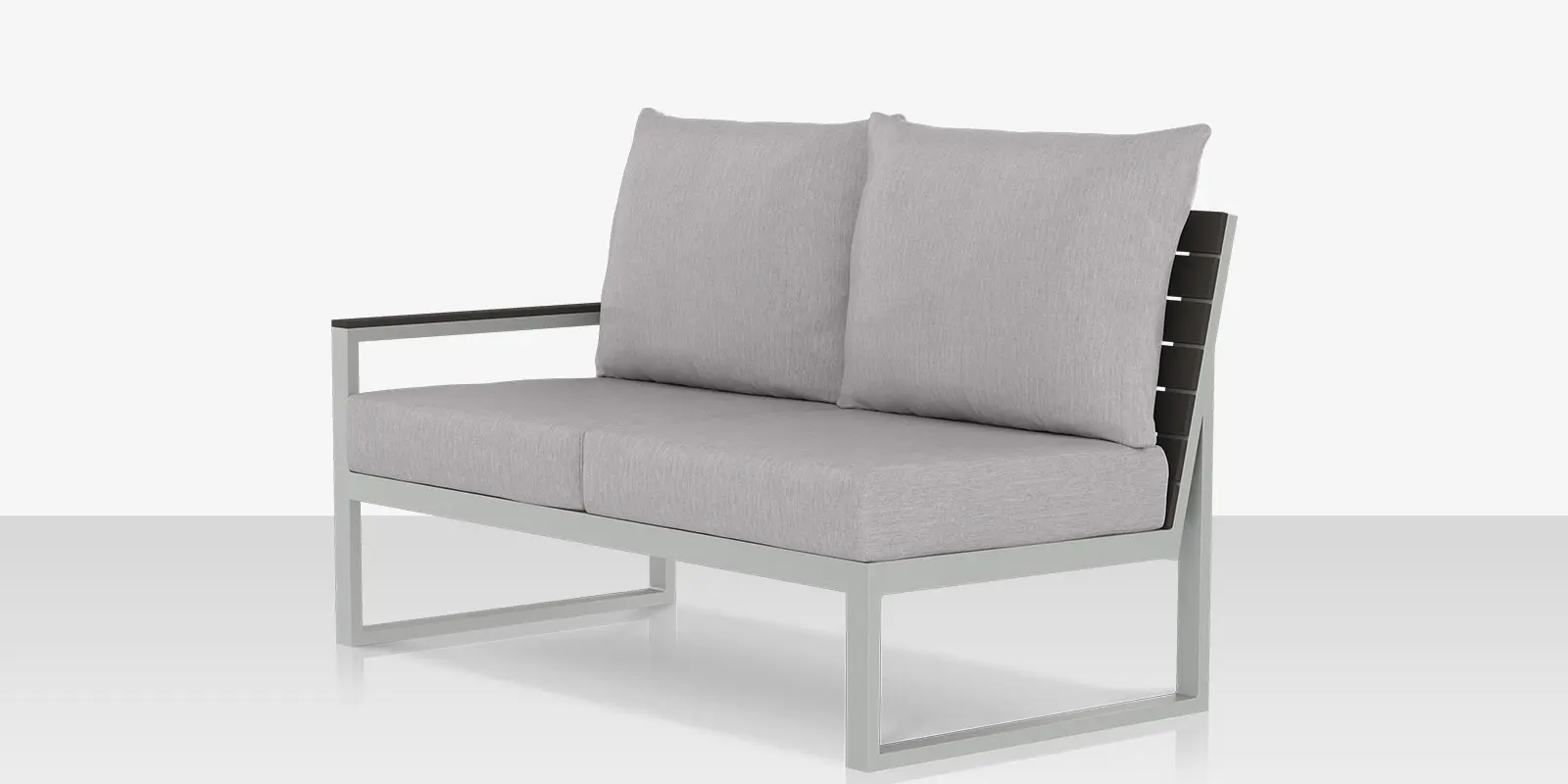 modera_new_loveseat_left_angle_02.webp
