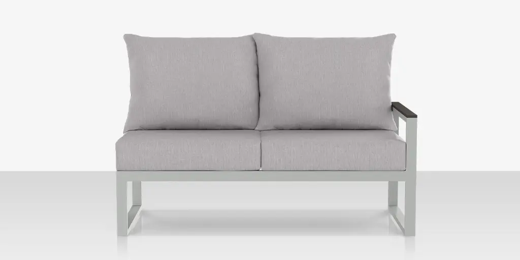 modera_new_loveseat_right_front.webp