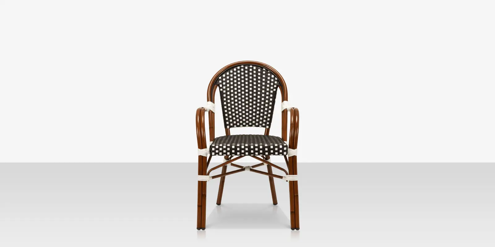 01_paris_dining_chair_black_front.webp