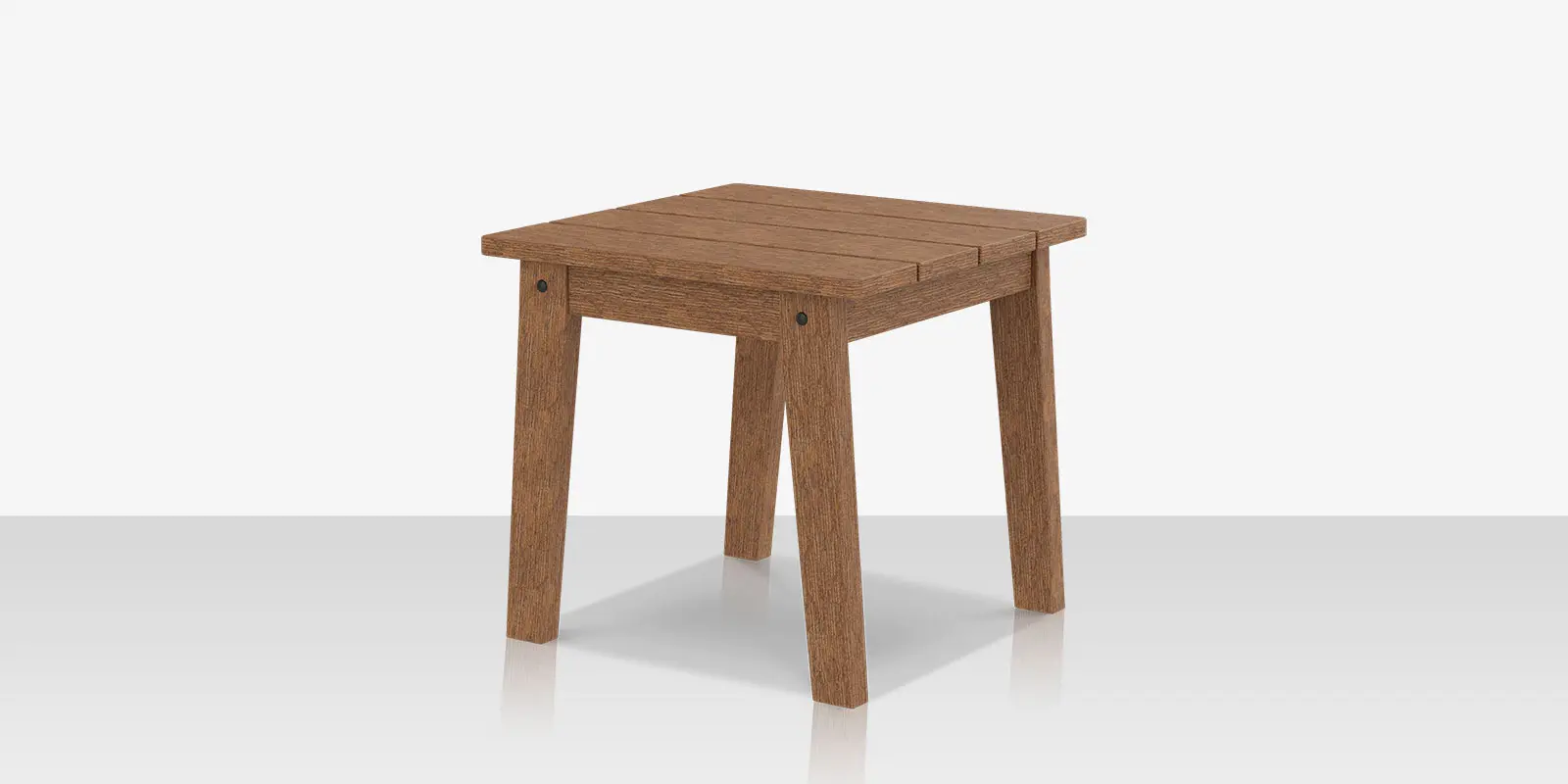 pollyoutdoor_end_table_angle_03.webp