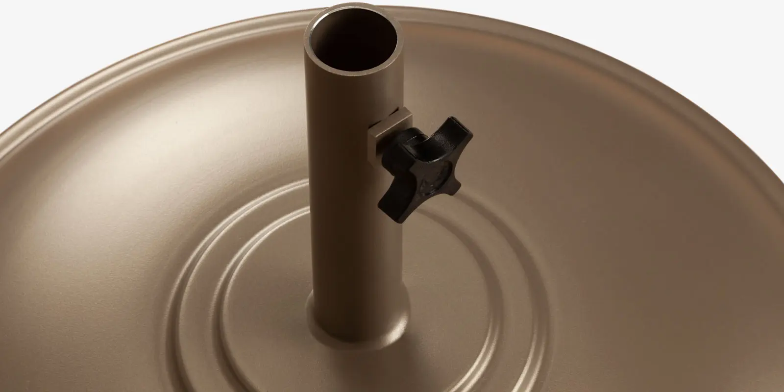 04_rio_base_with_wheels_close_up2.webp