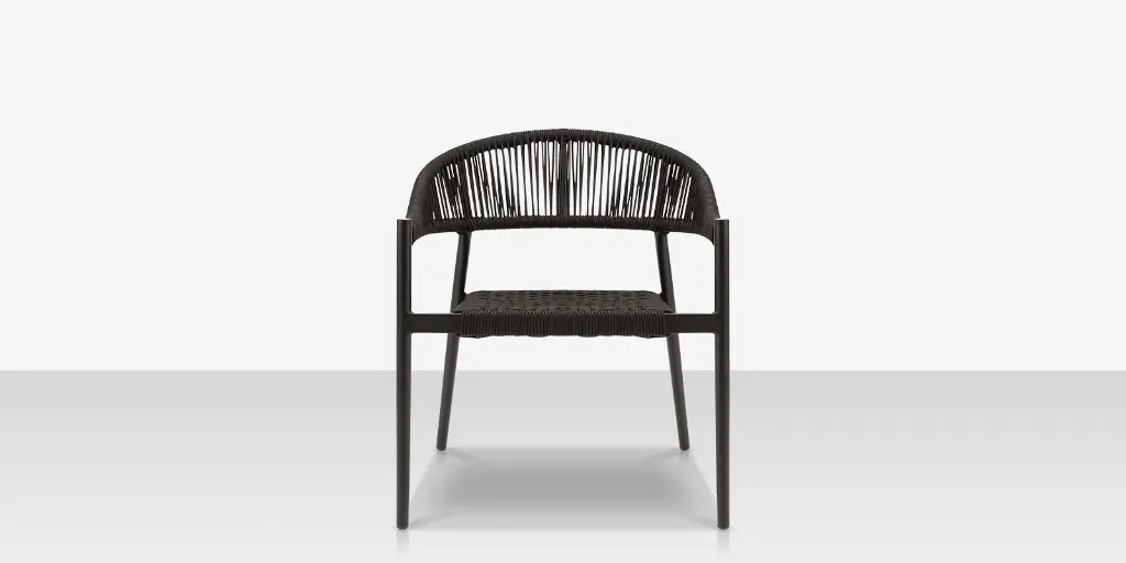 skye_club_chair_black_texblack_frame_front.webp