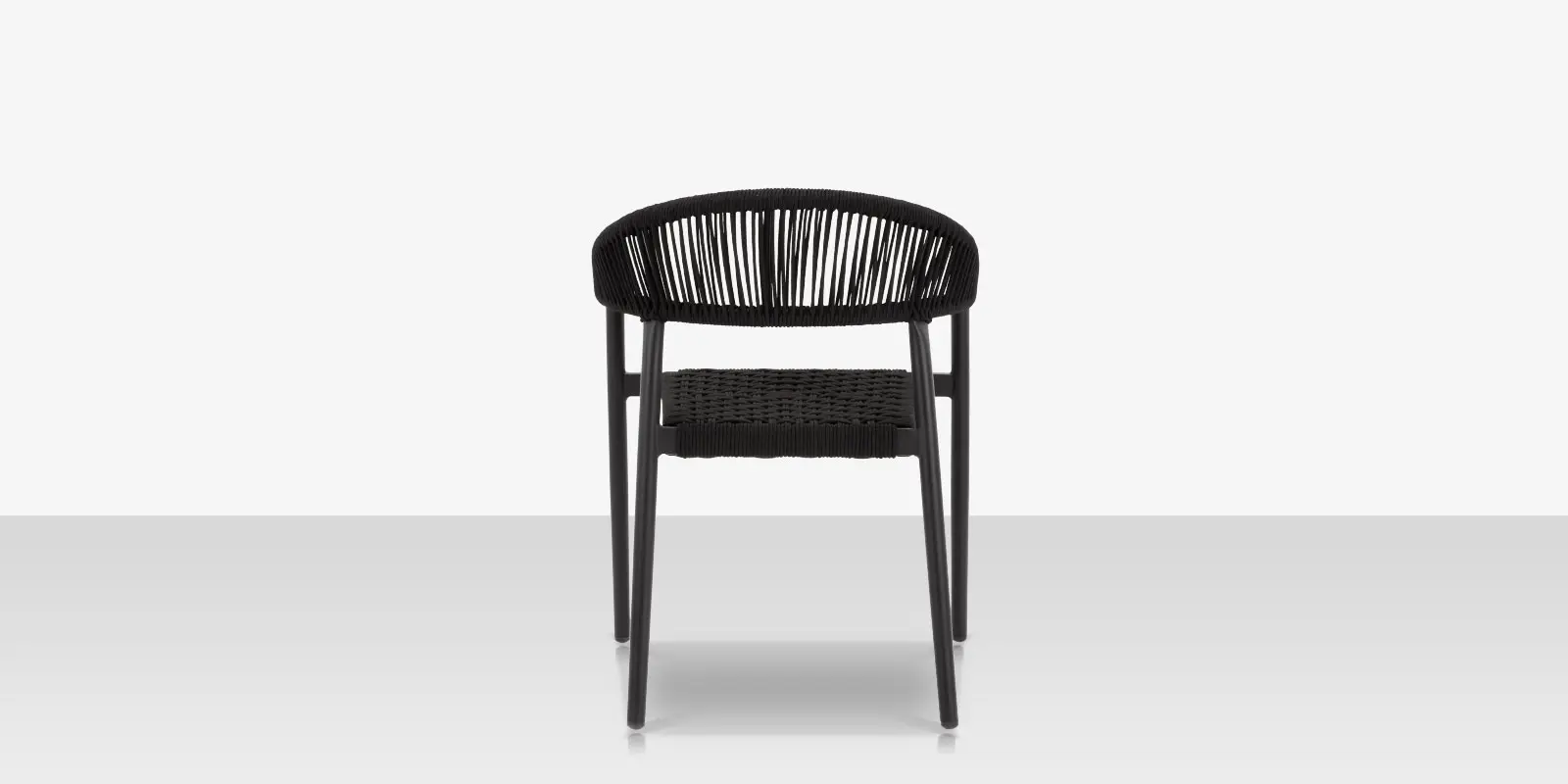 04_skye_dining_chair_black_back.webp