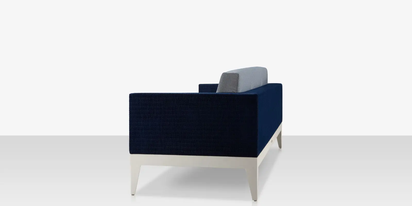 05_south_beach_sofa_back_angle.webp