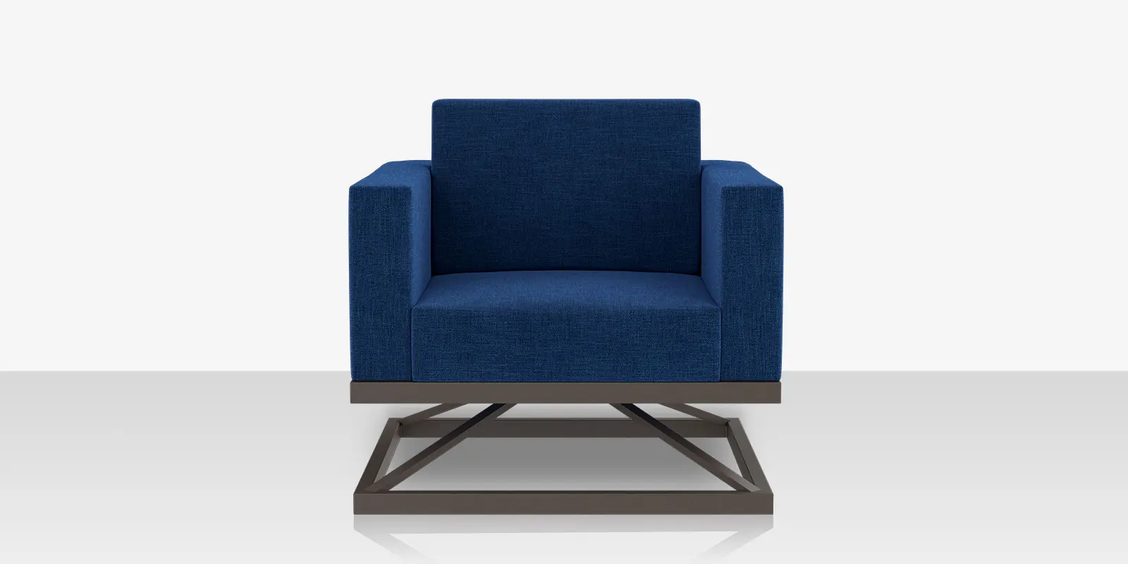 01_south_beach_blue_swivel_chair_front.webp