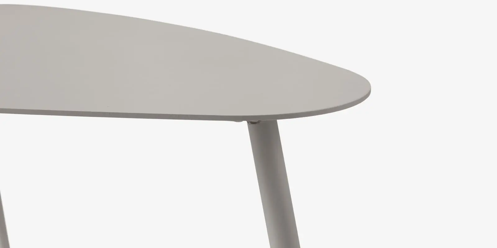 vines_large_table_closeup_01.webp