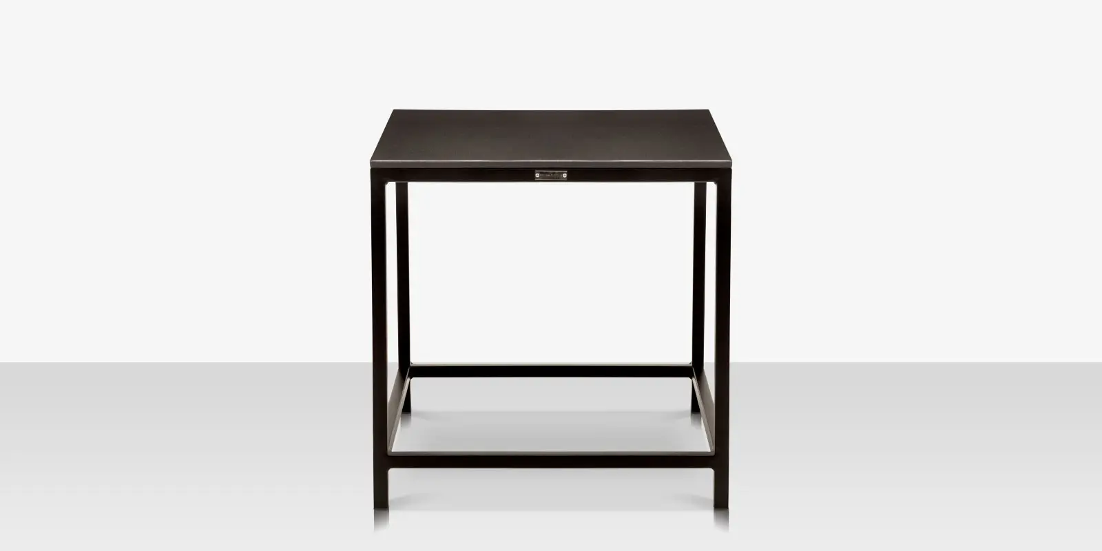 delano_end_table_square_duraboard_front.webp