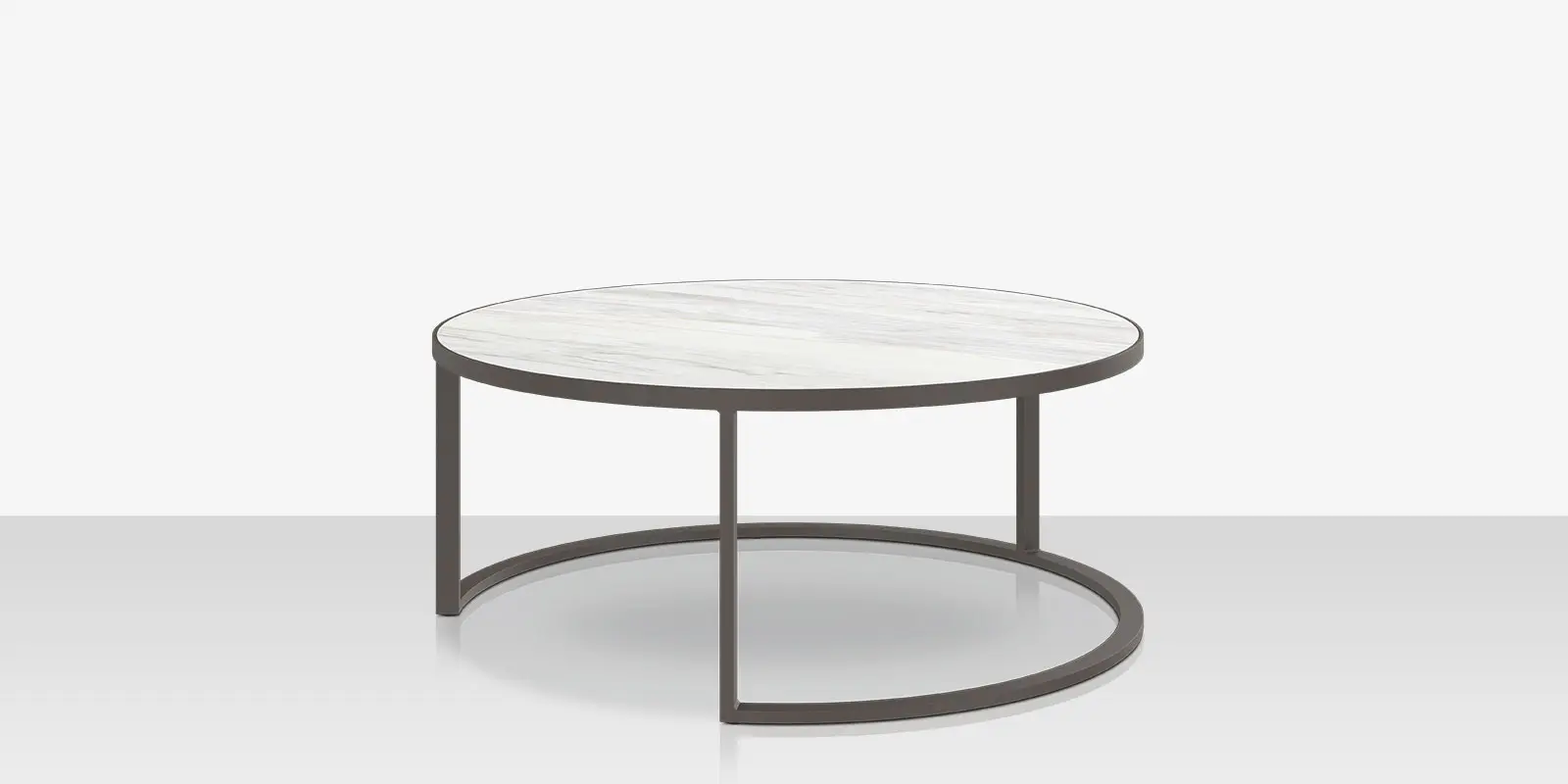 iconic_nesting_table_49_angle_02.webp