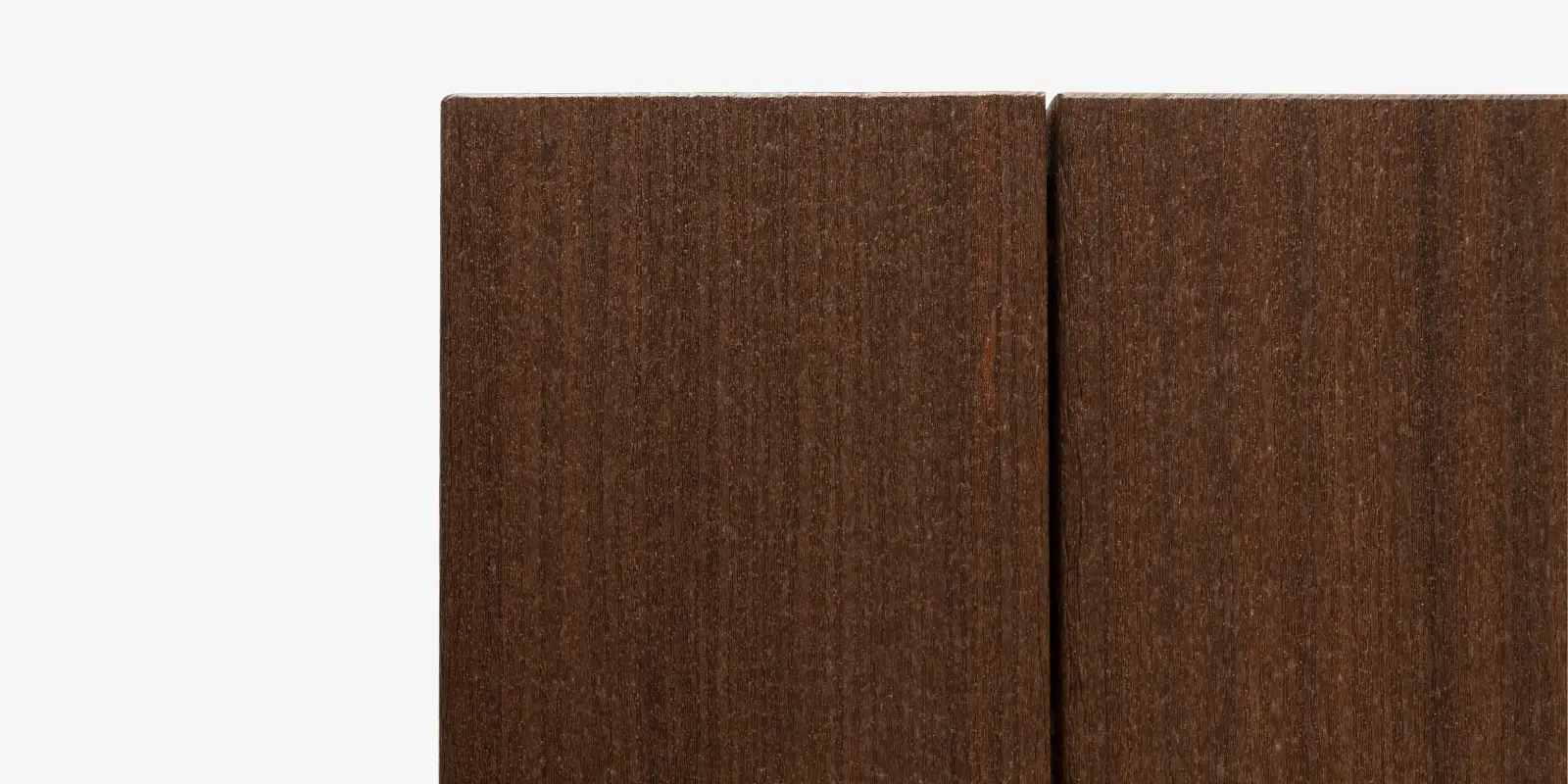 07_bosca_table_with_composite_wood_U_base_closeup_8.webp