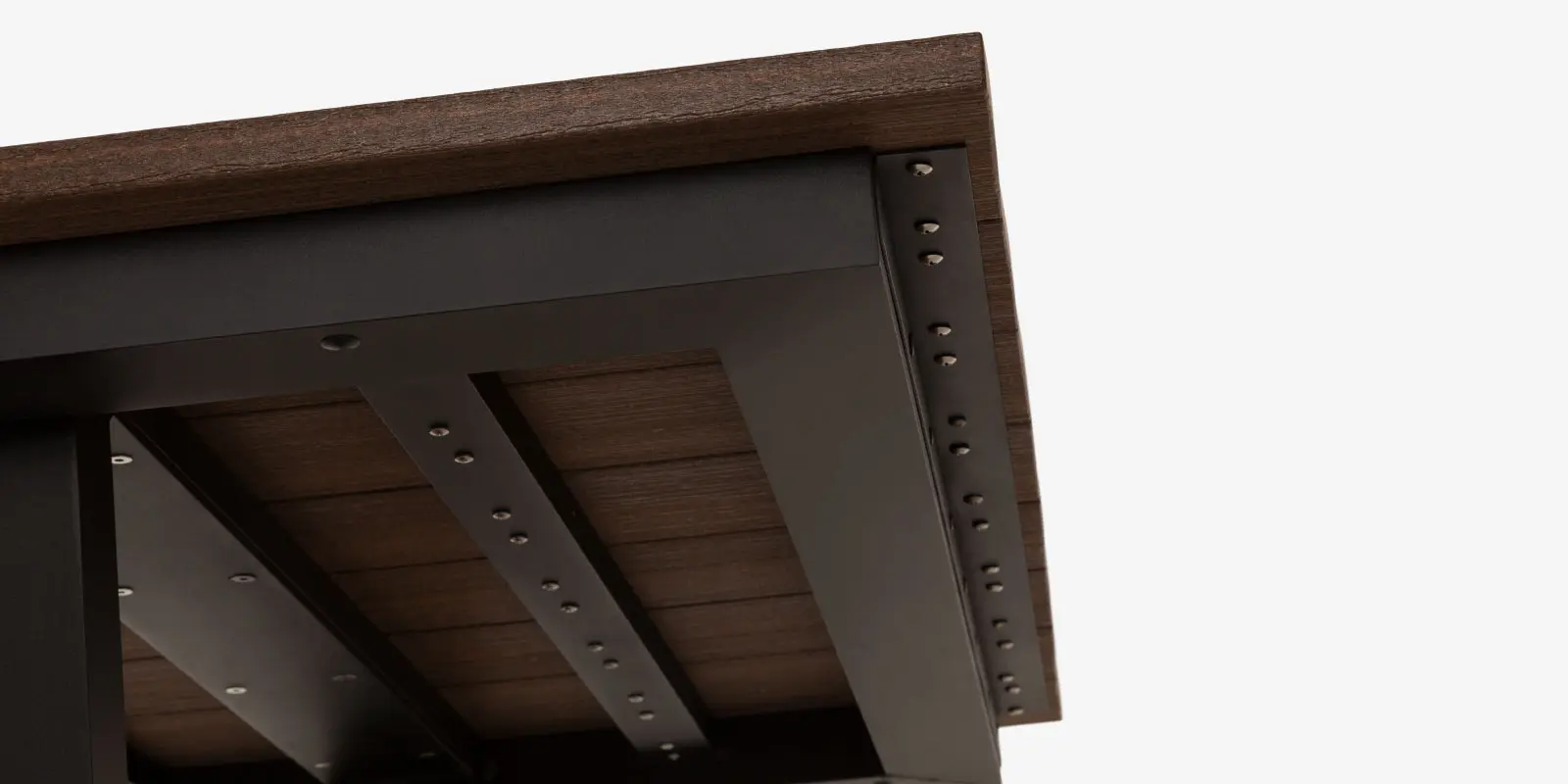06_bosca_table_with_composite_wood_U_base_closeup_4.webp