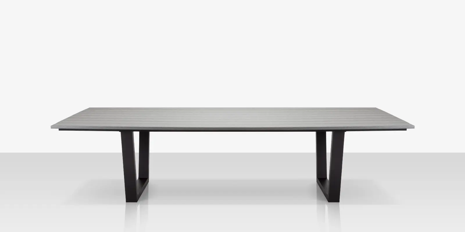 bosca_dining_table_gray_front.webp