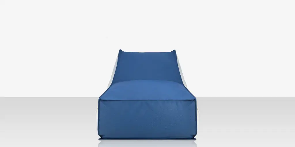 01_cashbah_chaise_front.webp