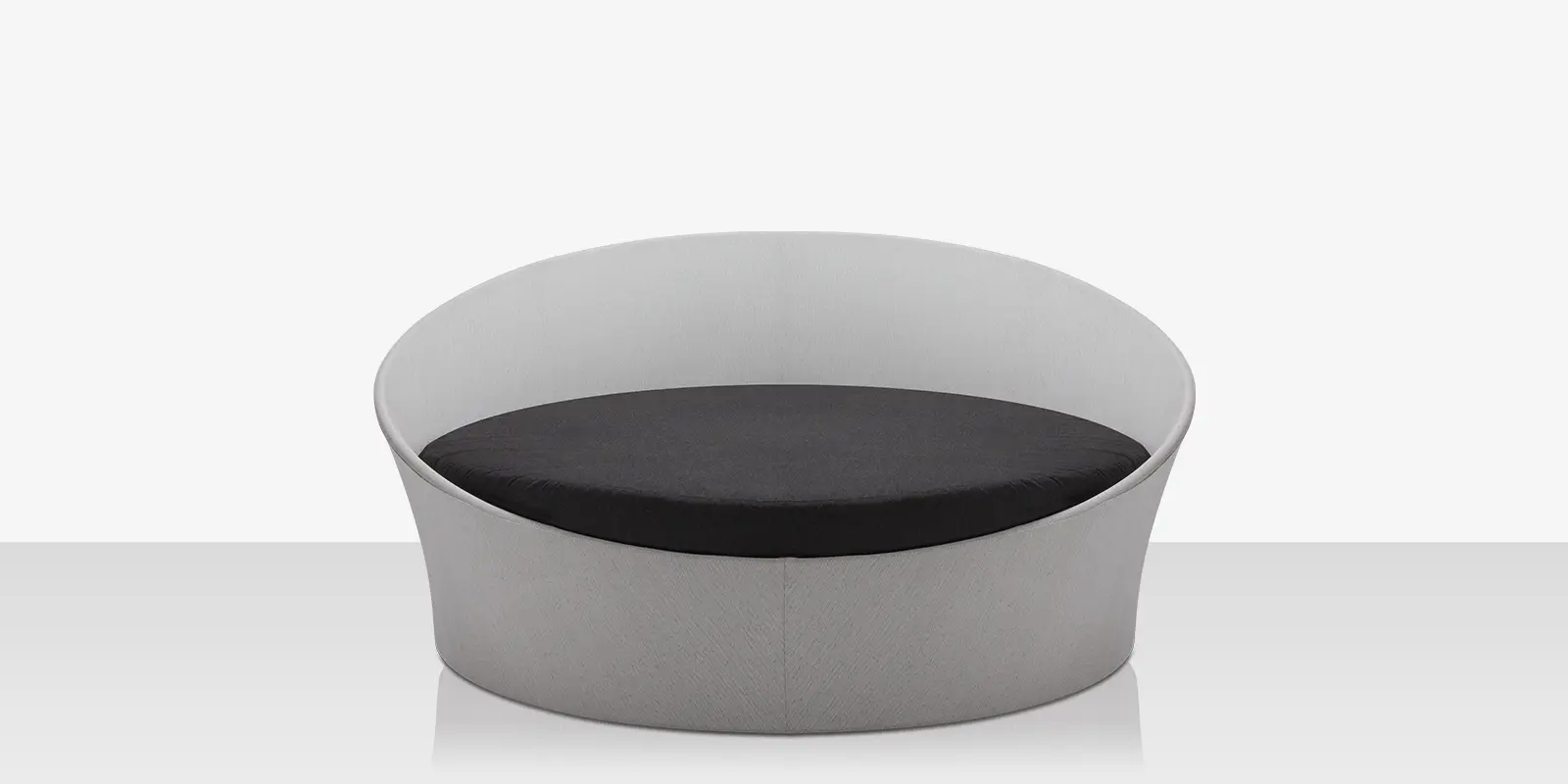 aqua-daybed-front.webp
