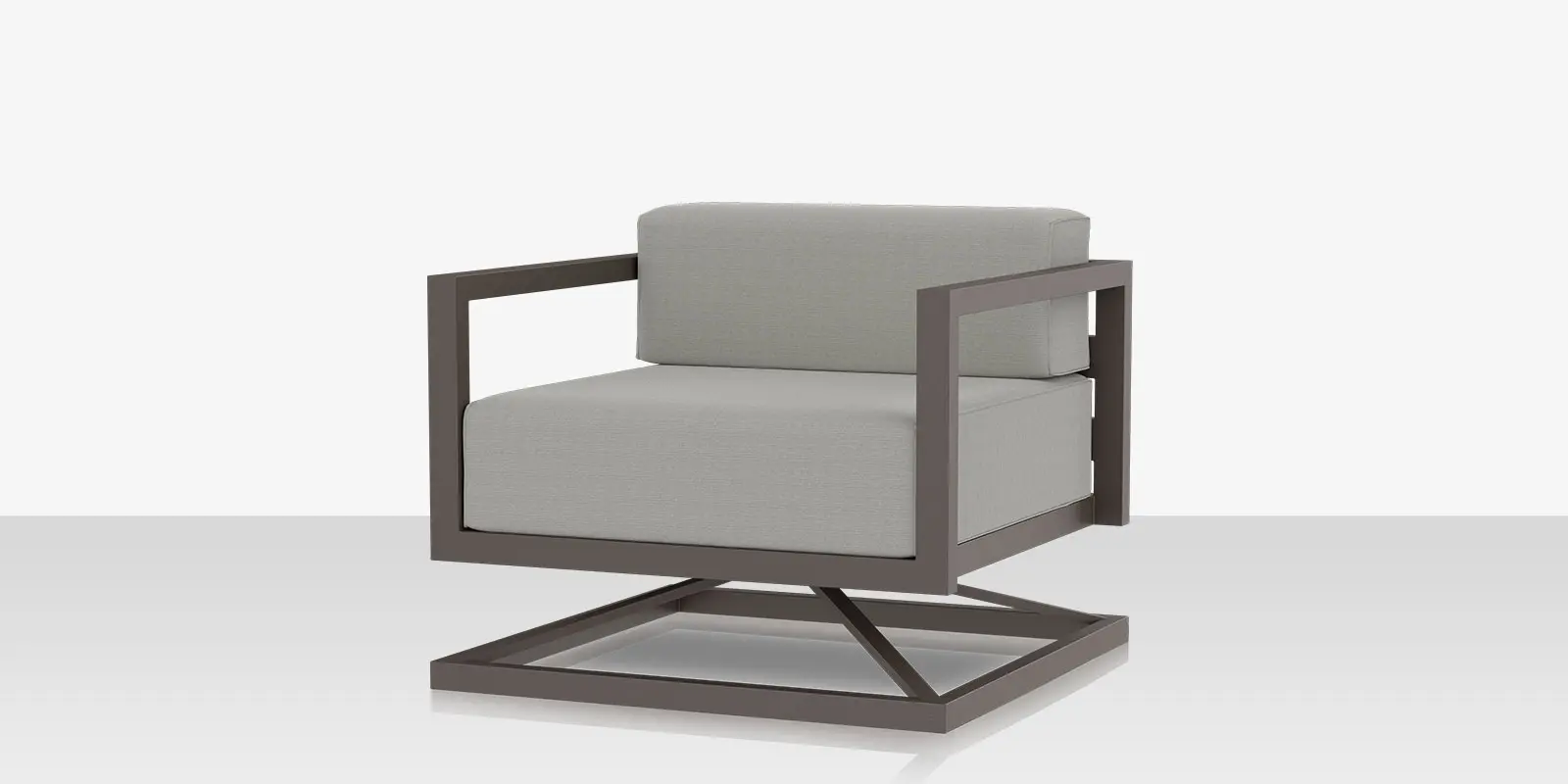 Iconic Swivel Club Chair